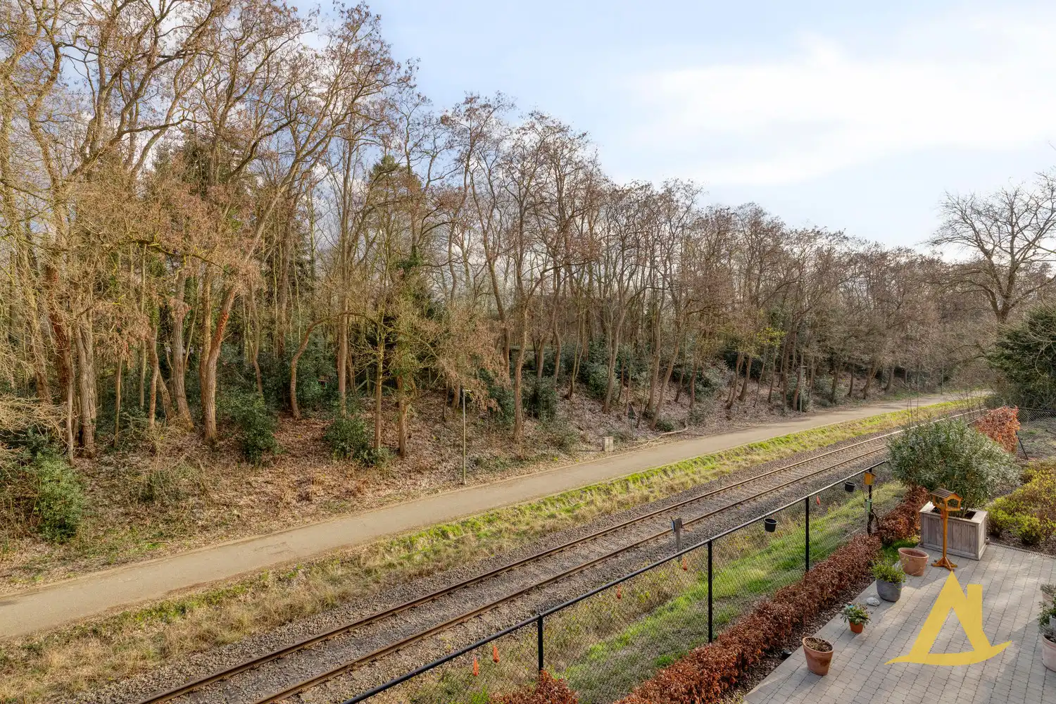 ENERGIEZUINIG APPARTEMENT MET AUTOSTAANPLAATS TE DIEST! foto 16