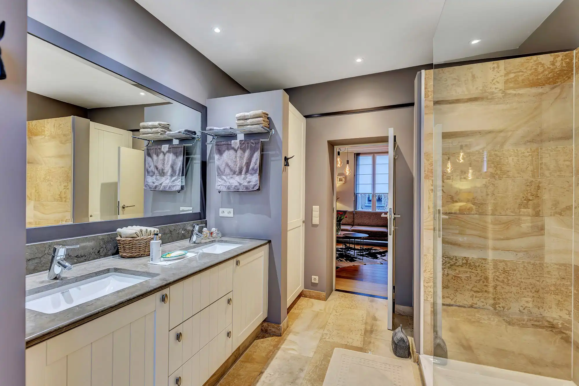 Luxueus appartement met handel gelijkvloers centrum Aalst foto 11