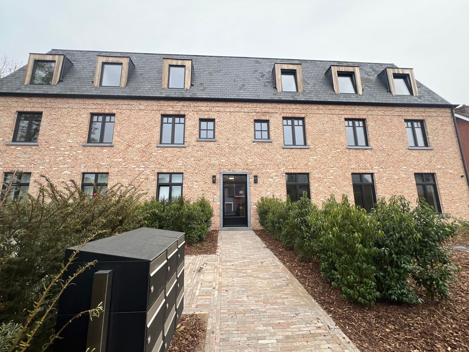Luxueus instapklaar nieuwbouwapp GLV met 1 slpk en terras foto {{pictureIndex}}