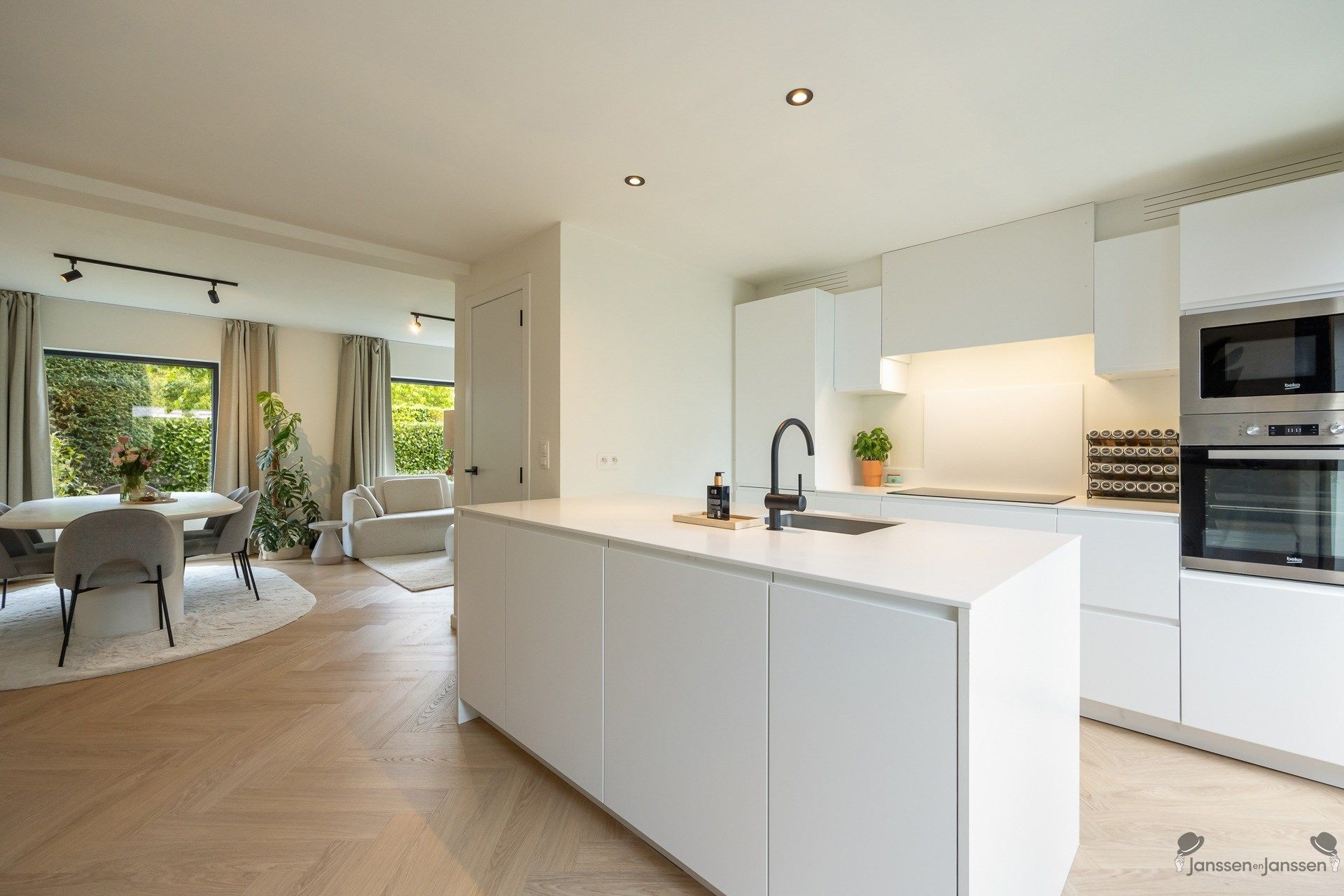 Instapklare recent gerenoveerde woning met zonnige tuin  foto 5