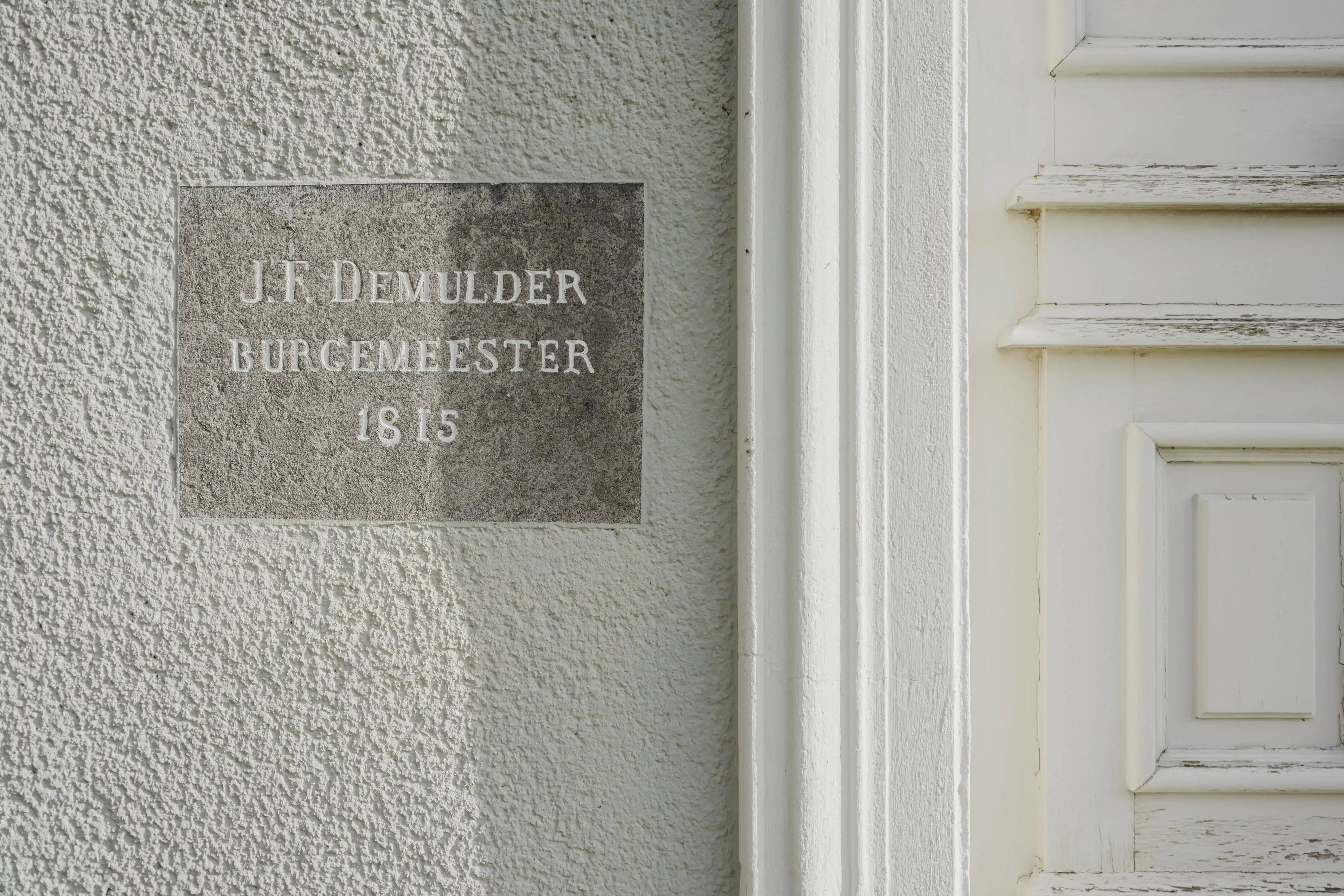 Karaktervolle pastorie met potentieel in Poesele foto 3