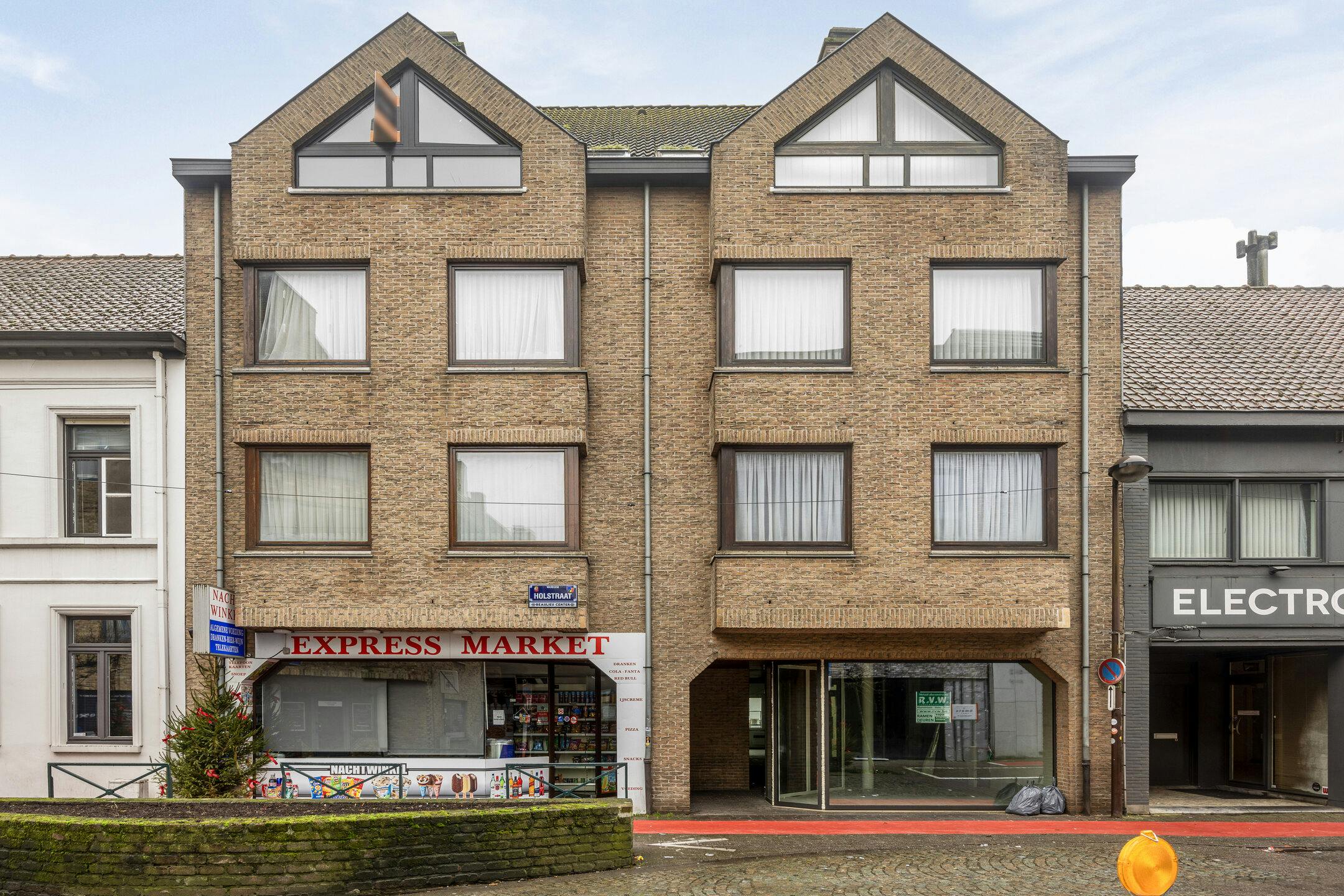 Studio te koop in het centrum van Waregem foto 21