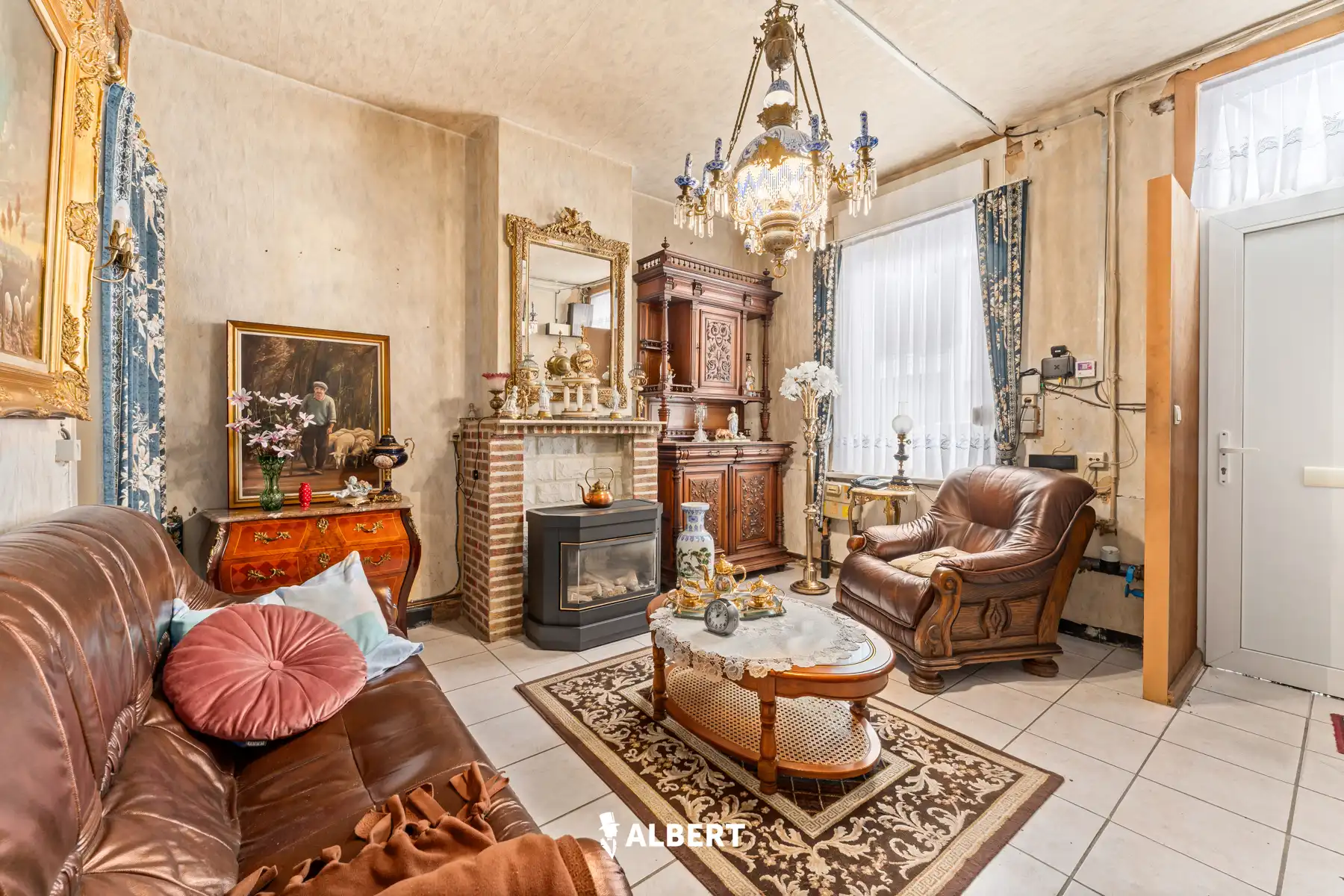 Charmante woning met renovatiepotentieel foto 4