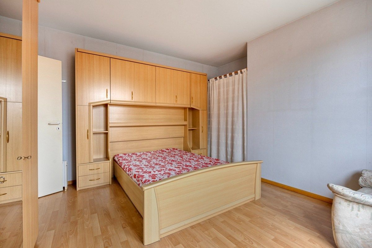 Goed gelegen appartement met parking en kelder  foto 13