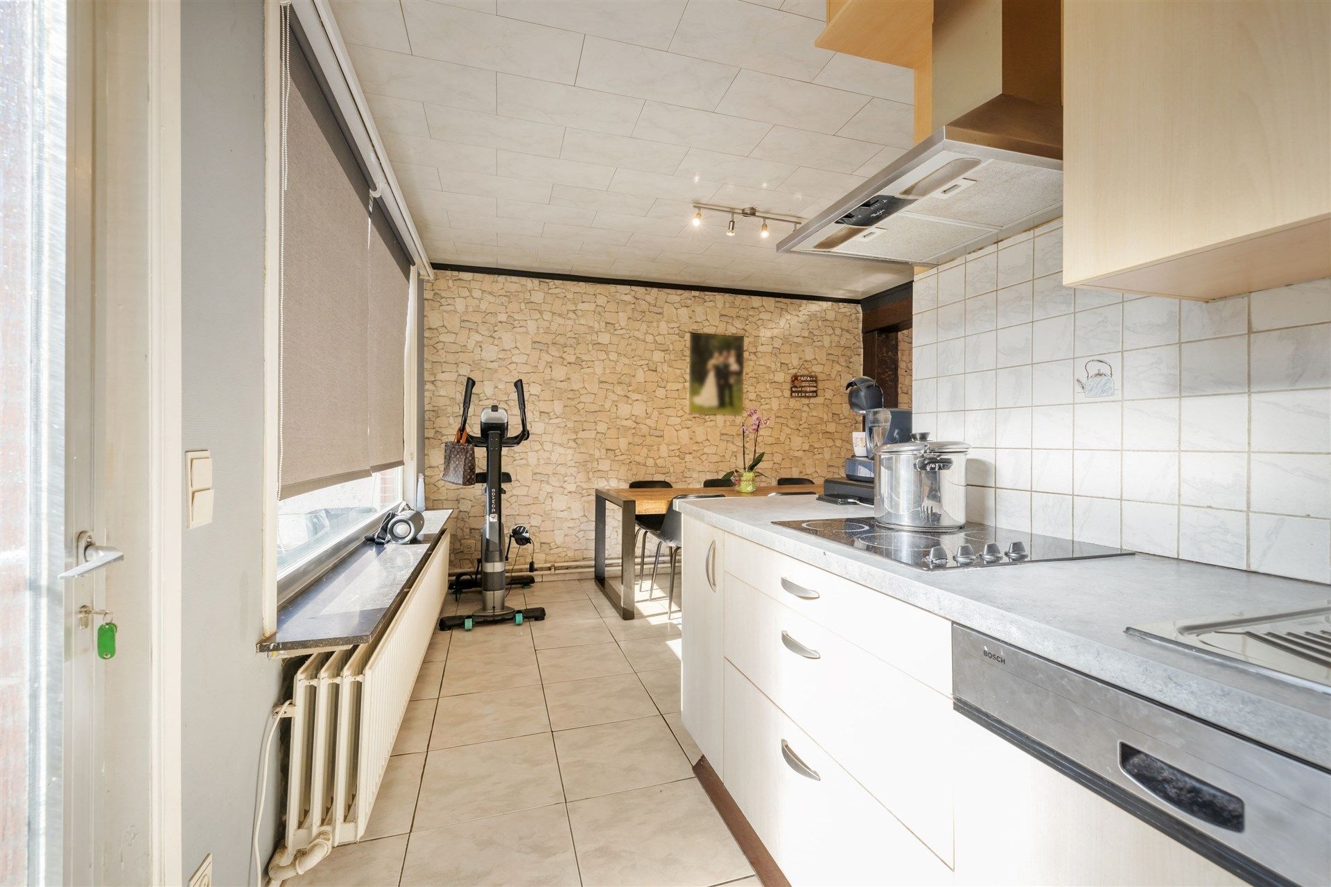 Instapklare gezinswoning met 3 slaapkamers en garage foto 8