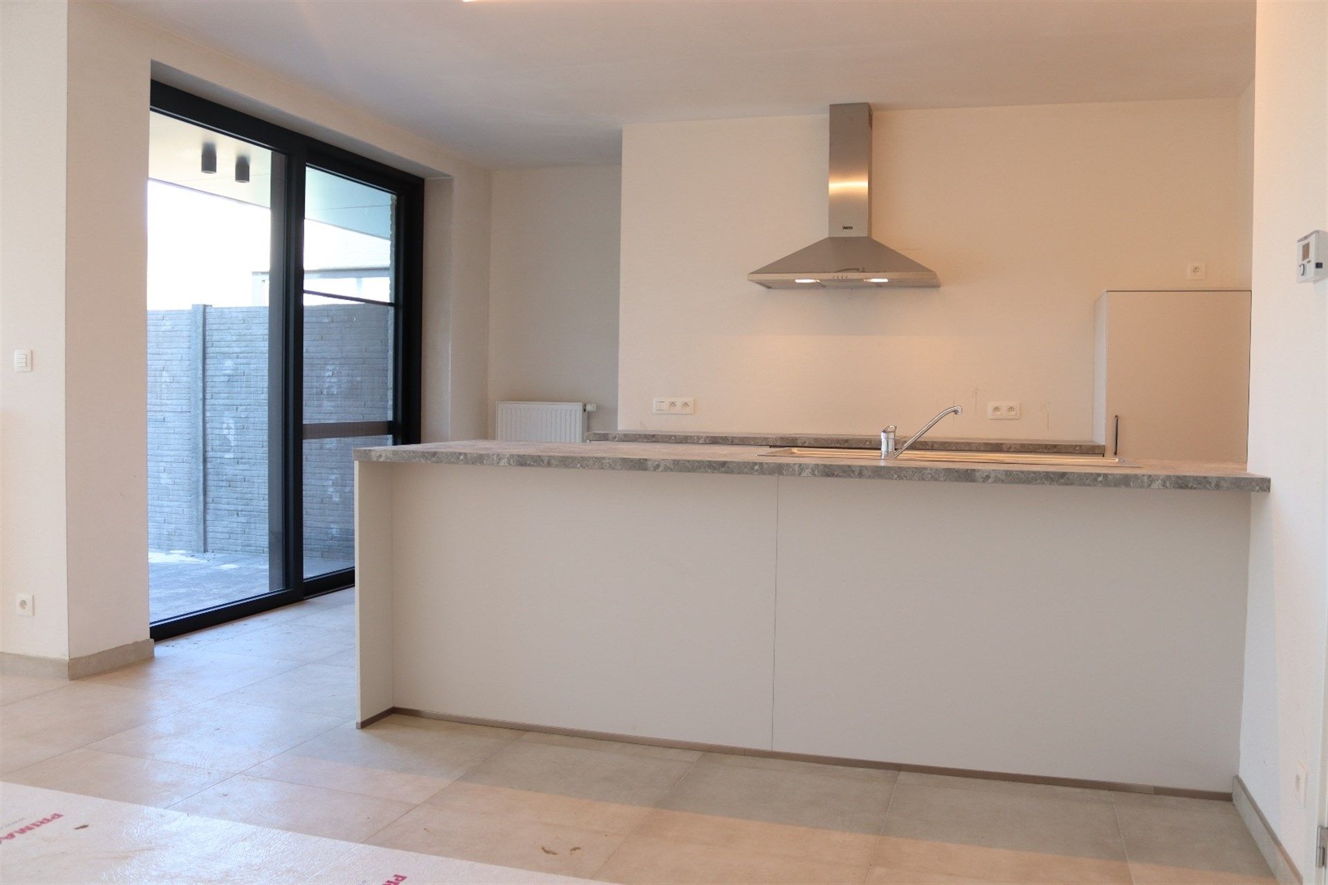 Ruime energiezuinige nieuwbouw woning op gunstige ligging. foto 5