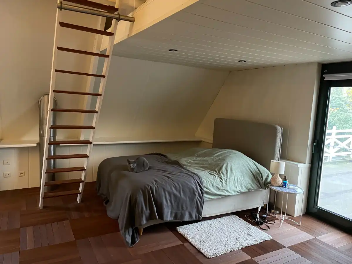 LOFT-WONING + tuin foto 12