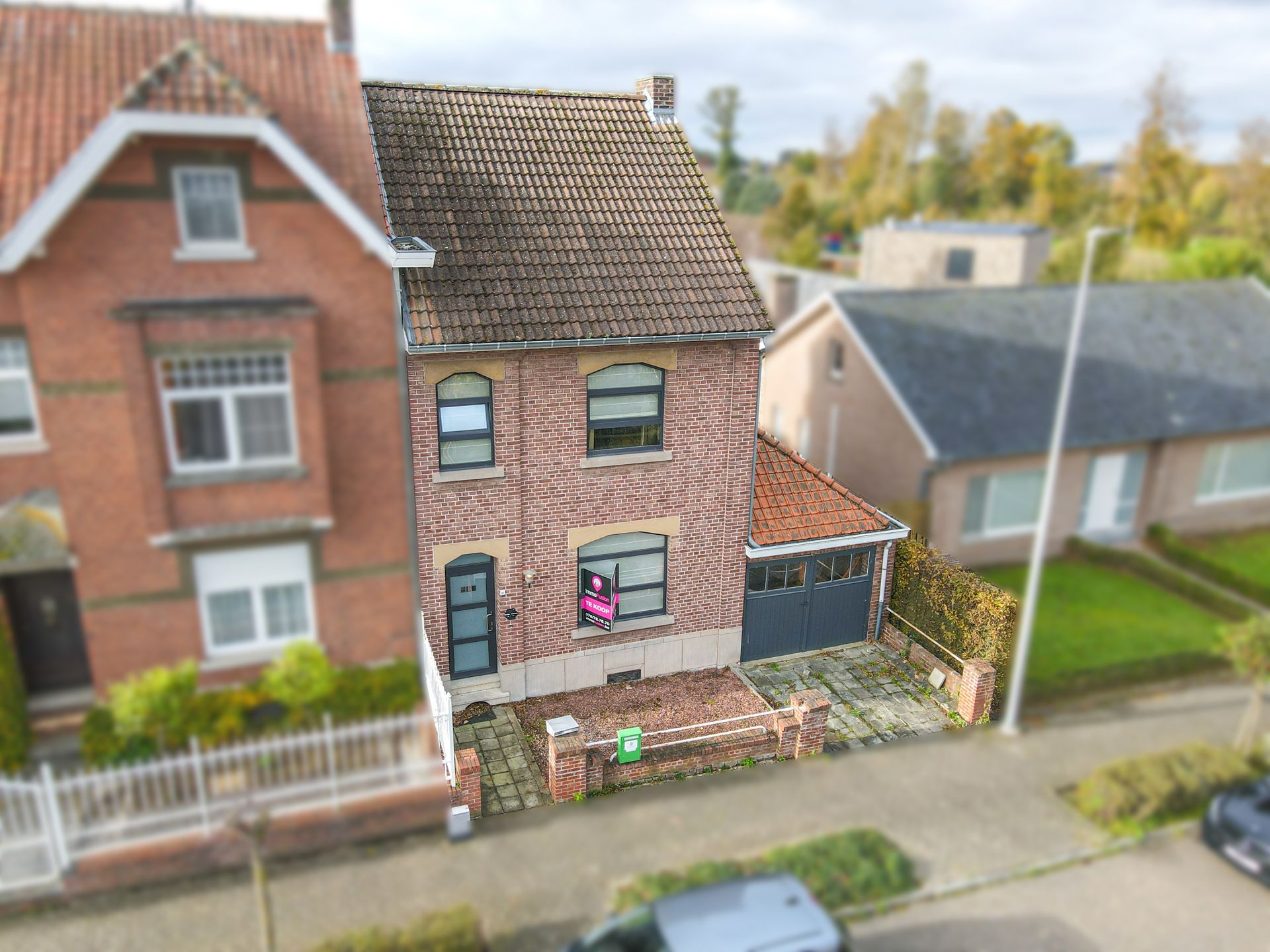 Charmante woning recent vernieuwd met leuk tuintje!  foto 3