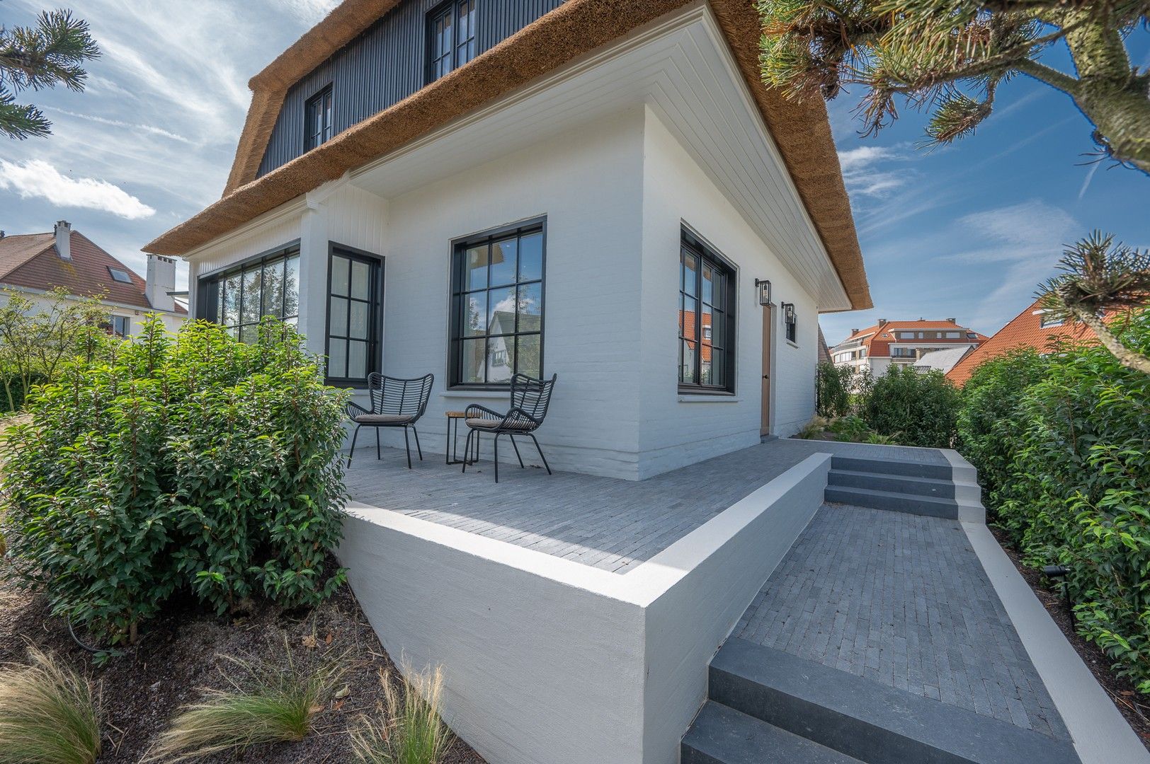 Volledig gerenoveerde villa gelegen op een rustige ligging, nabij het strand en het Zegemeer. foto 31