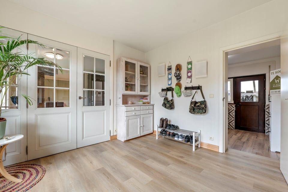 INSTAPKLARE WONING MET 4 SLAAPKAMERS EN 2 BADKAMERS OP EEN GOEDE LOCATIE foto 23