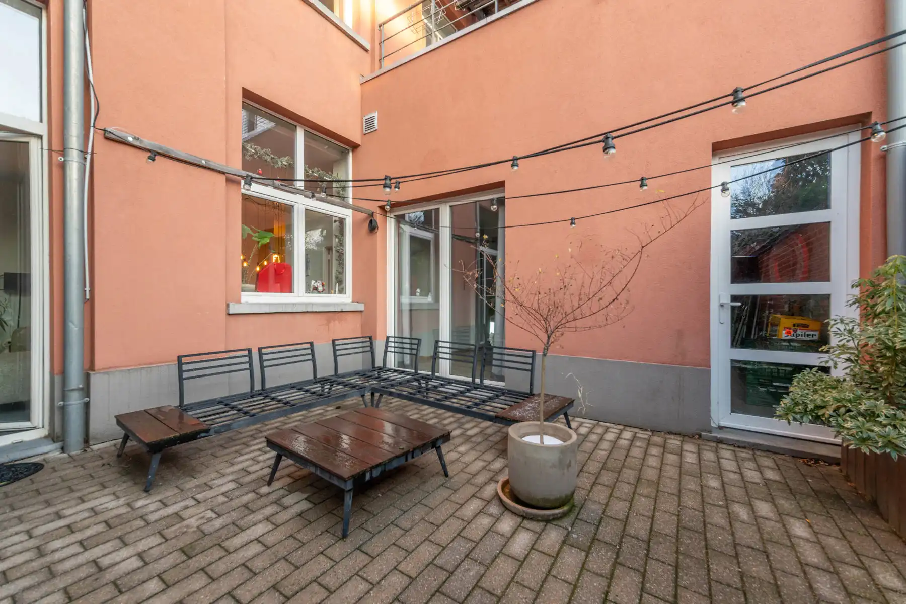 Lichtrijk en knus gelijkvloers appartement op toplocatie in Lier. foto 8