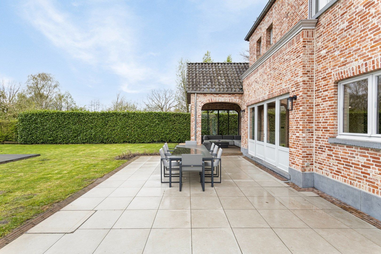 Ruim ingedeelde kwalitatieve villa op 12 are met adembenemd zicht op achterliggend groen. foto 43