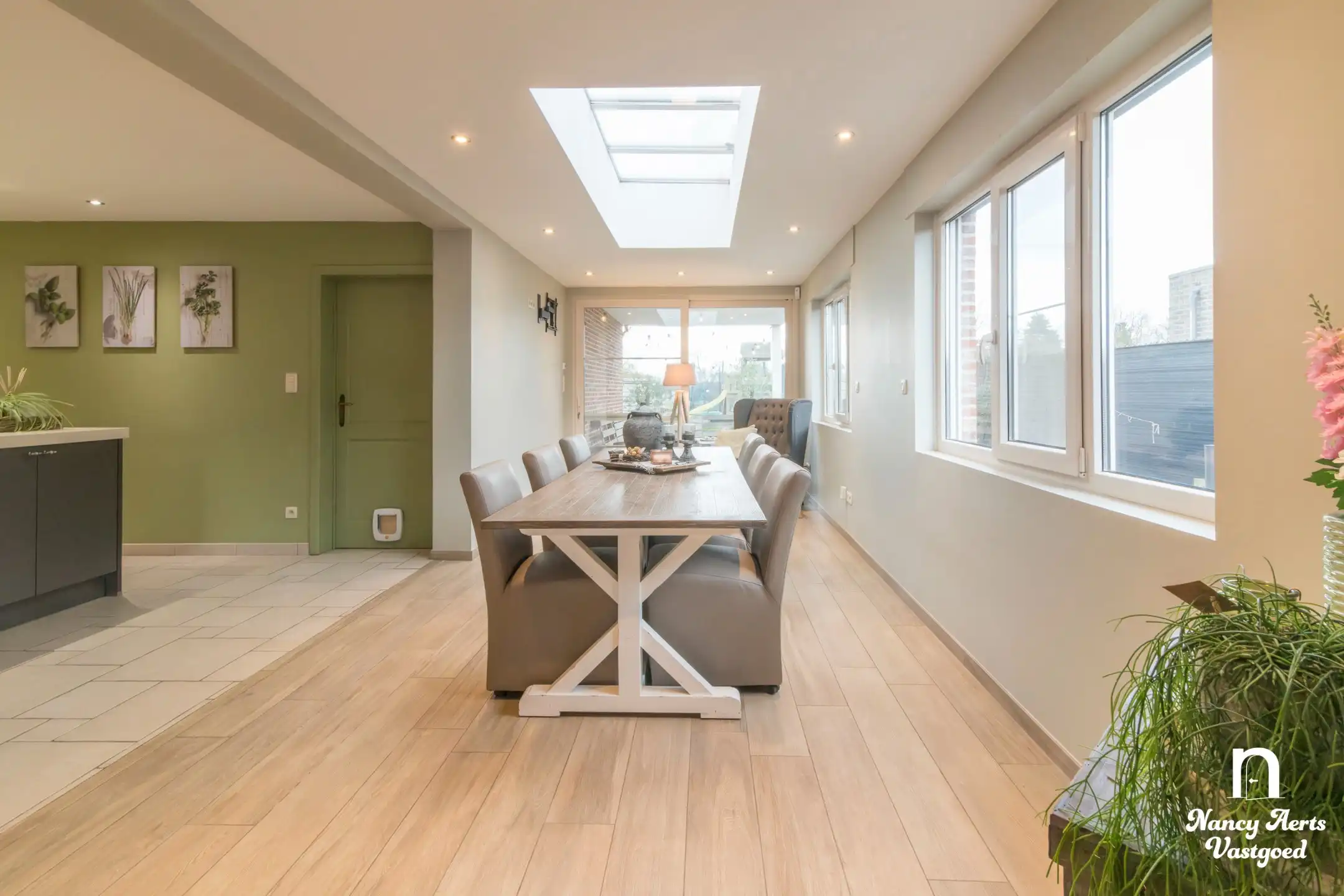 Lichtrijke gezinswoning met open zicht in Stal-Koersel foto 6