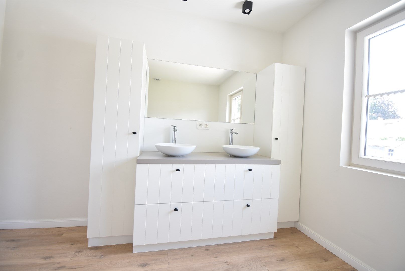 Gerenoveerde en smaakvol afgewerkte woning te Hoeselt  foto 17