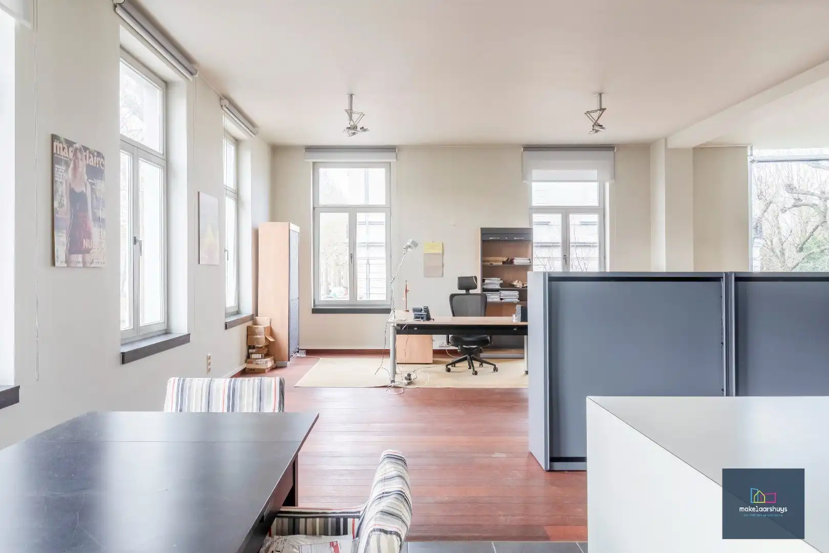 Luxueuze kantoorloft met inpandige staanplaats  en kelderberging  te Coupure Rechts.  foto 11