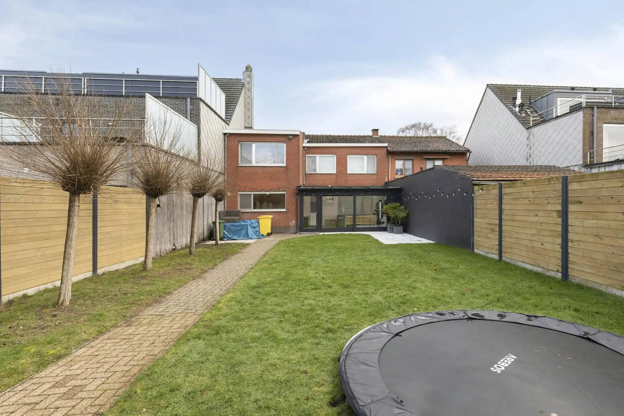 Instapklare woning in Kalmthout met 5 slaapkamers te koop. foto 2