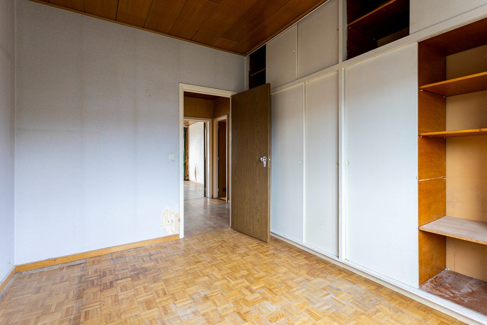Te renoveren 2 slpk appartement in Tentoonstellingswijk!  foto 11