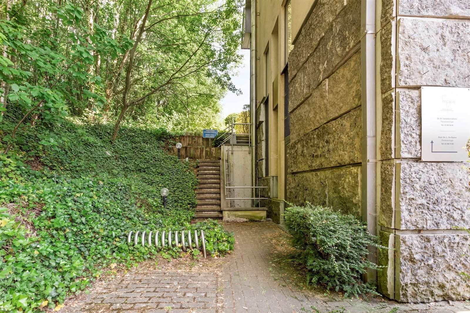 Gelijkvloers appertement (label B) met 4 staanplaatsen en ruim terras  foto 28