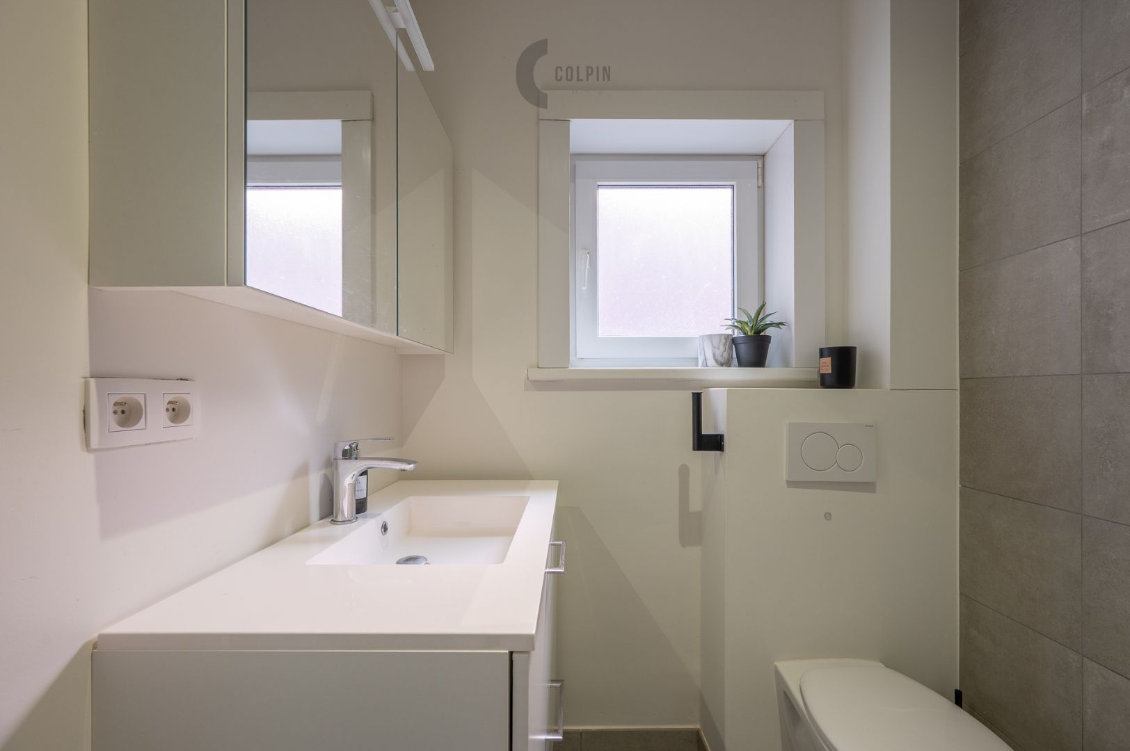 Gerenoveerd hoekappartement vlakbij het Heldenplein foto 10