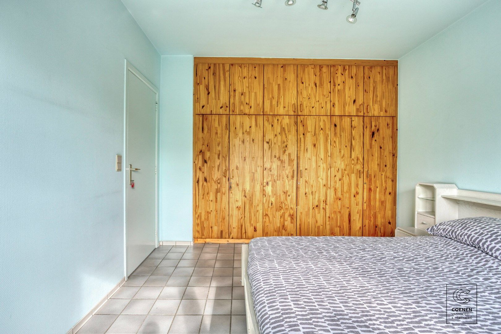 Ruime stadswoning van 177 m² met 4 slaapkamers in het centrum van Hoogstraten! foto 10