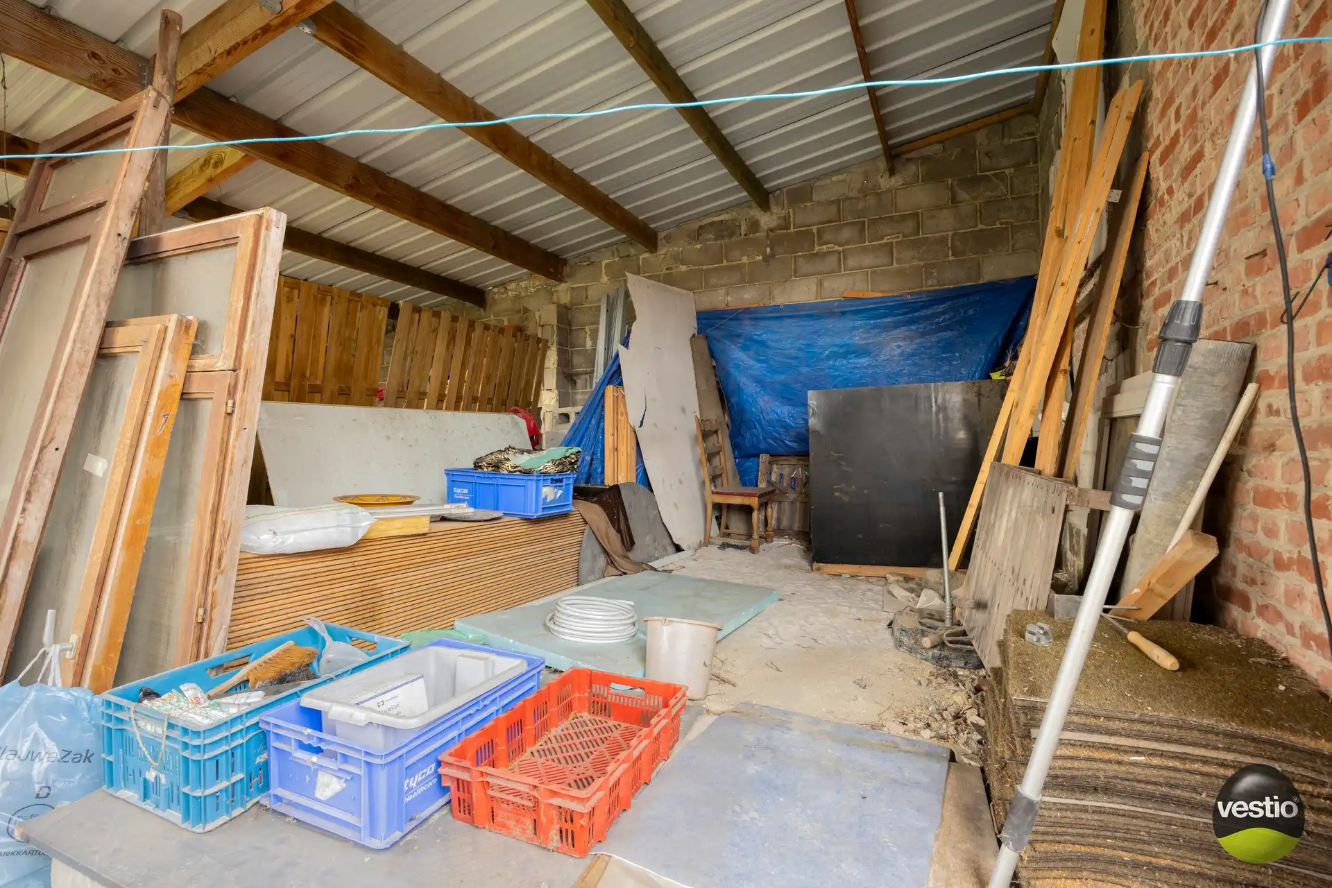 Te renoveren woning met bijgebouwen in het rustige centrum van Bevingen (Sint-Truiden) foto 9