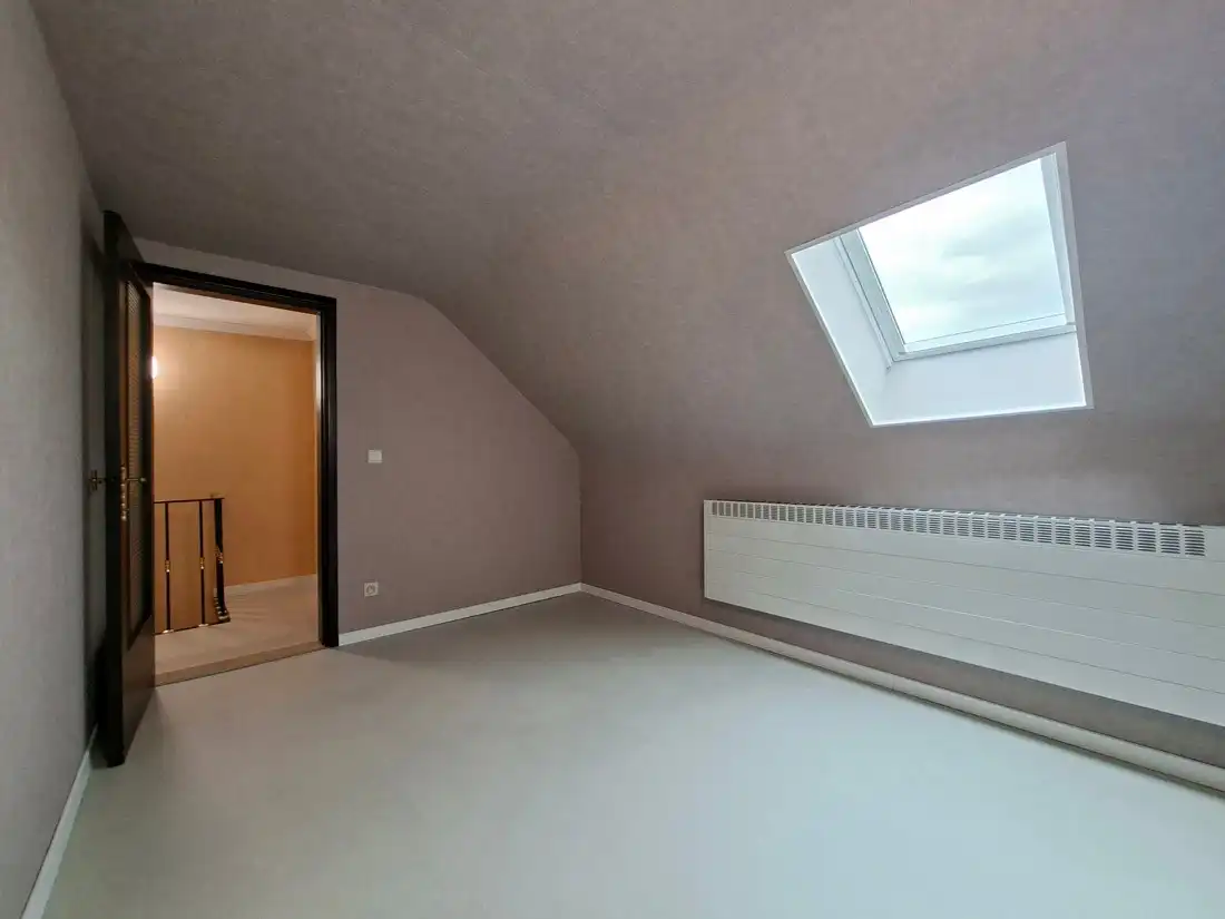 Leuk gerenoveerde rijwoning te Kiewit (Hasselt) foto 11