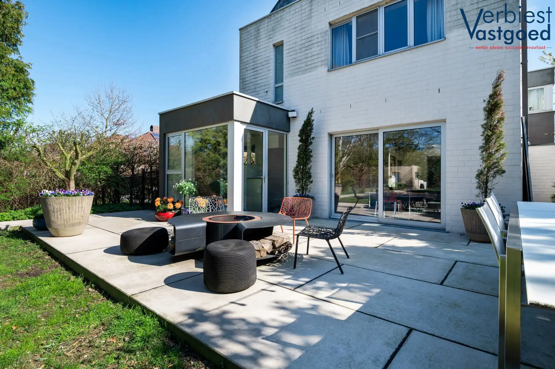 Exclusieve en lichtrijke villa met tuin op toplocatie foto 13