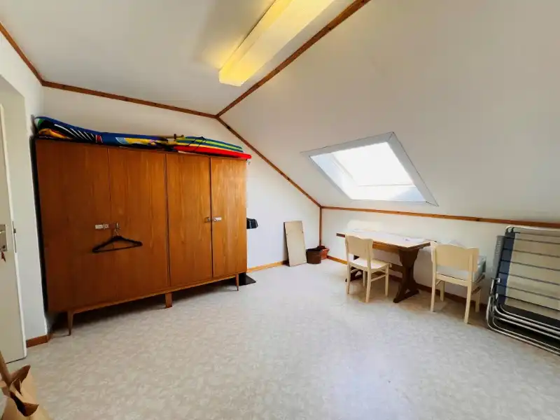 Ruim woonappartement met 3 slaapkamers en carport foto 18