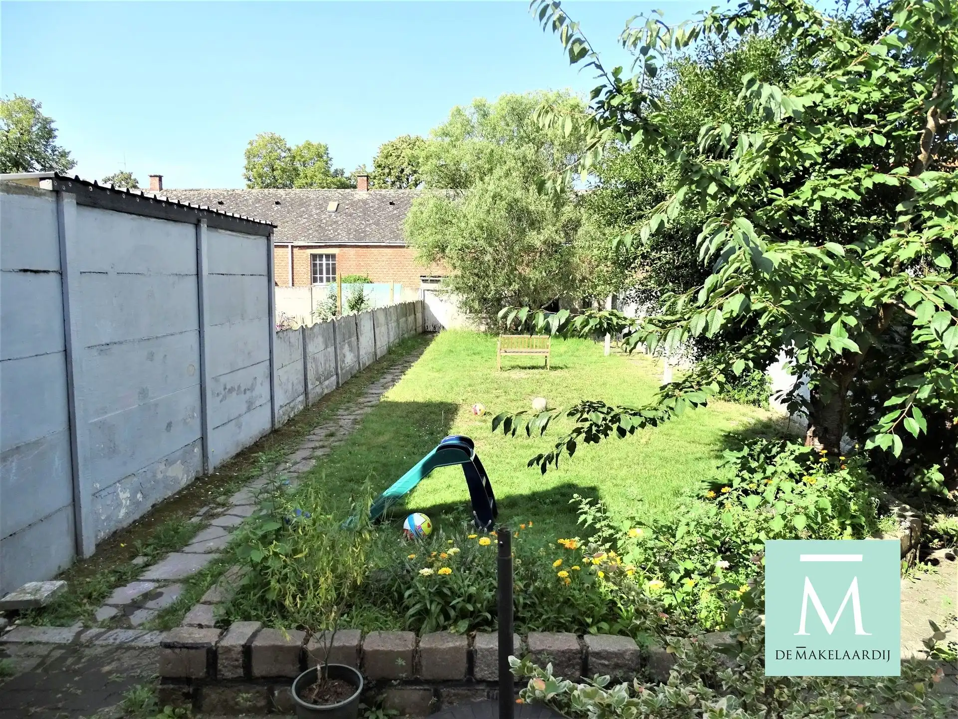 Goed gelegen woning met 3 slaapkamers en tuin! foto 5