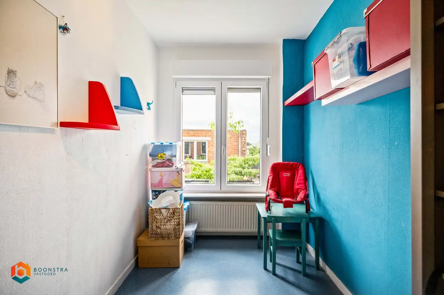 Instapklare woning met 4 slpkrs met gezellige stadstuin en garage foto 13