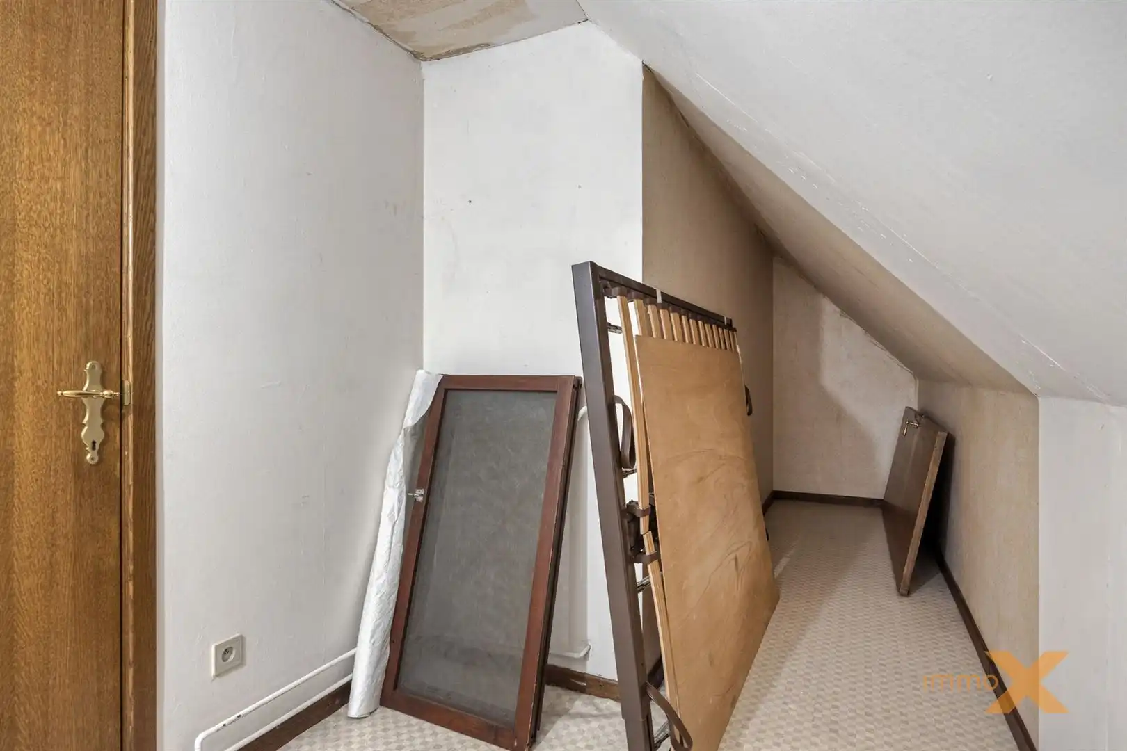 RESIDENTIEEL GELEGEN GEZINSWONING MET 3 SLPKS foto 24