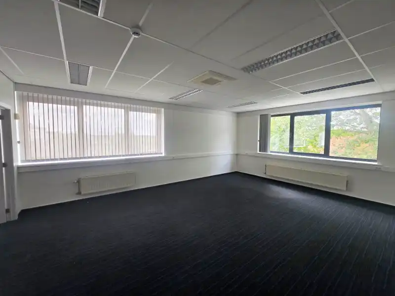 Kantoorruimte te huur foto 5
