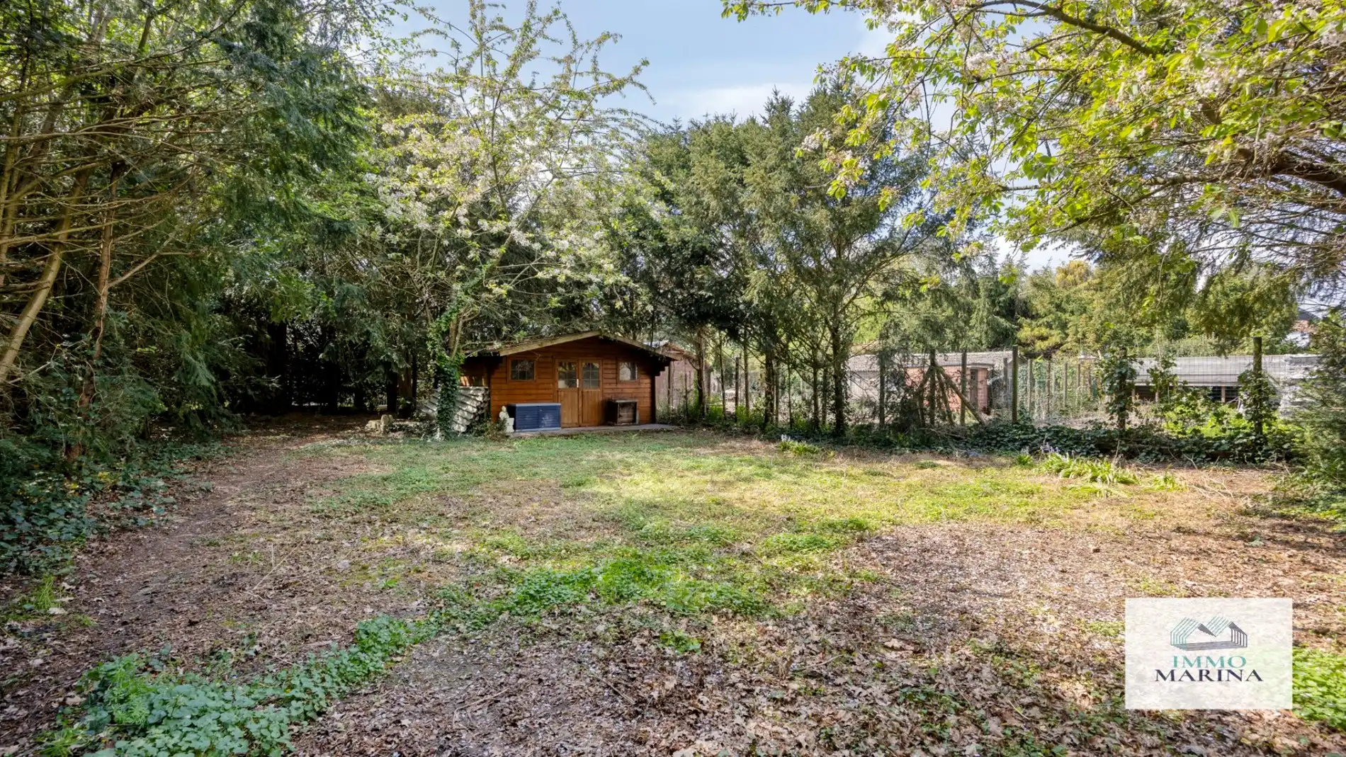 Ruime woning met zuid tuin, carport te Booischot. foto 2