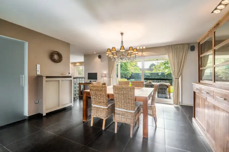 Knap onderhouden sfeervolle woning HOB - Lokeren. foto 6