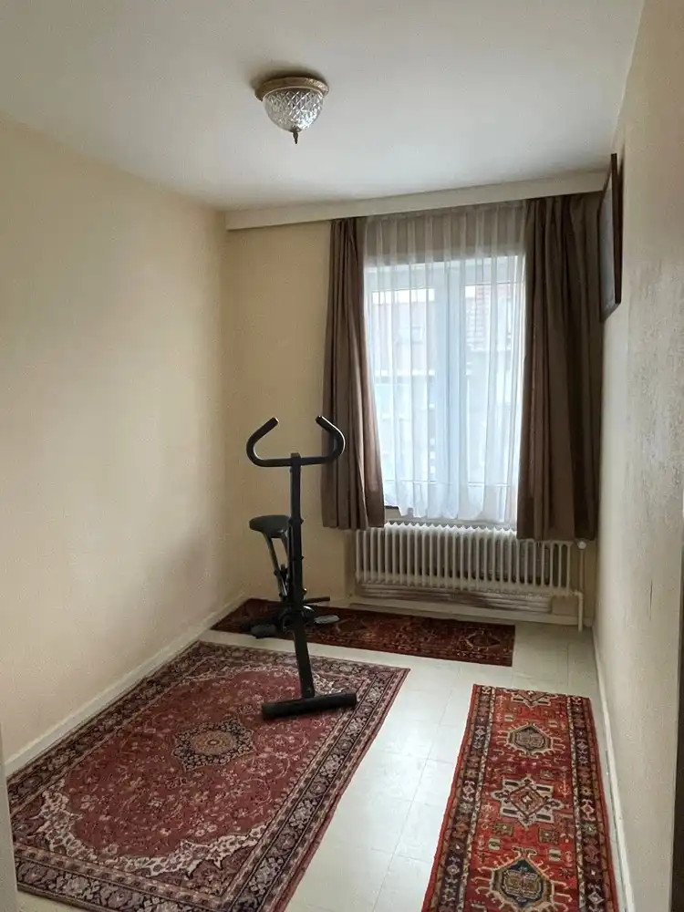 Ruime, solide gezinswoning met 4/5 slaapkamers en zonnige tuin in Koningslo foto 11