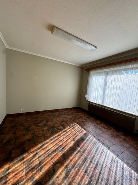 Vrijstaande woning met 5 slaapkamers. foto 46