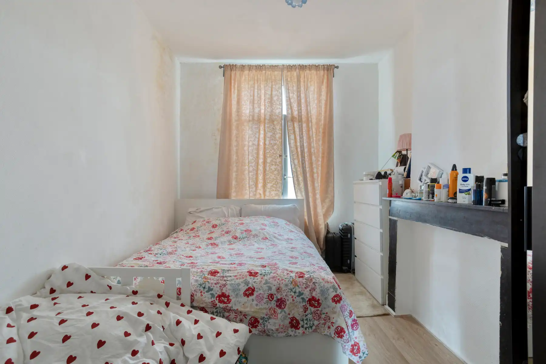 Te renoveren appartementsgebouw met vergunning voor 3 Apps foto 22