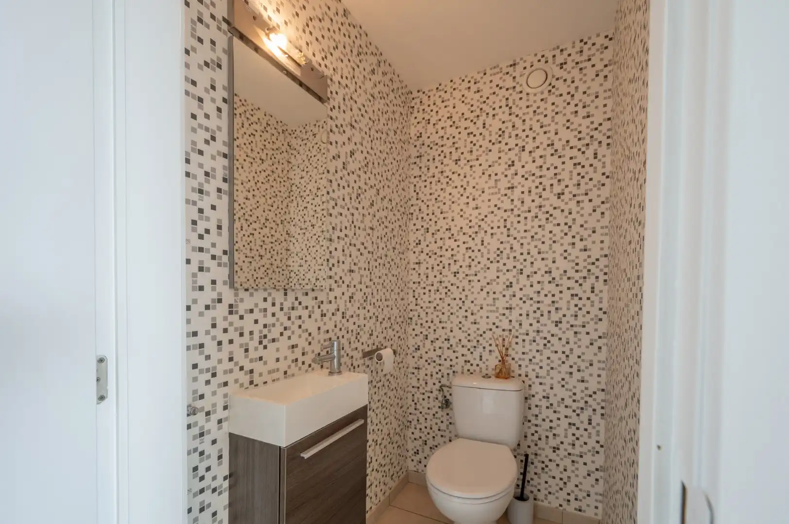 Instapklaar appartement op wandelafstand van zee foto 19