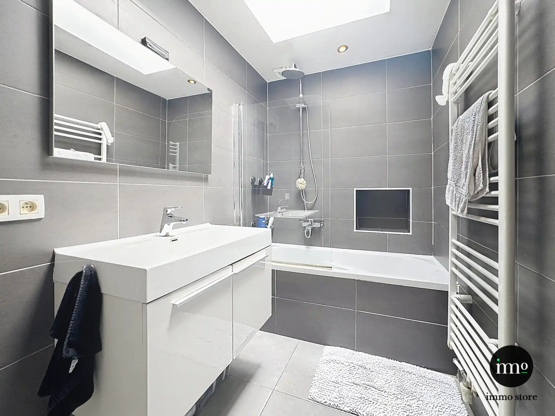 Rijwoning met 3 slaapkamers en leuke tuin in Ternat! foto 8