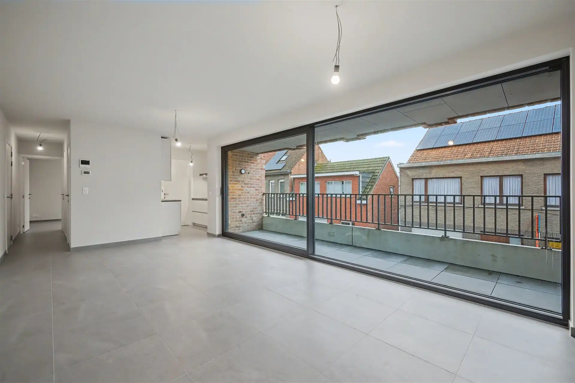 Afgewerkt nieuwbouwappartement met 1 slaapkamer en garage (67m²) foto 4