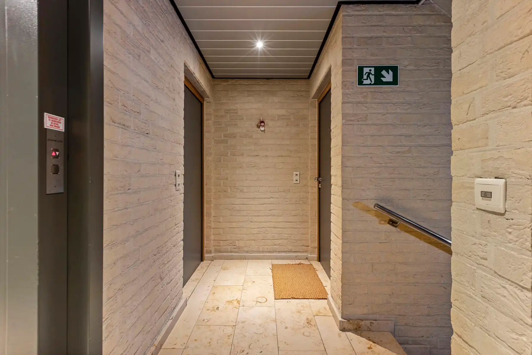 Zuid gelegen appartement met 2 slaapkamers + 2 parkings+2 bergings foto 5