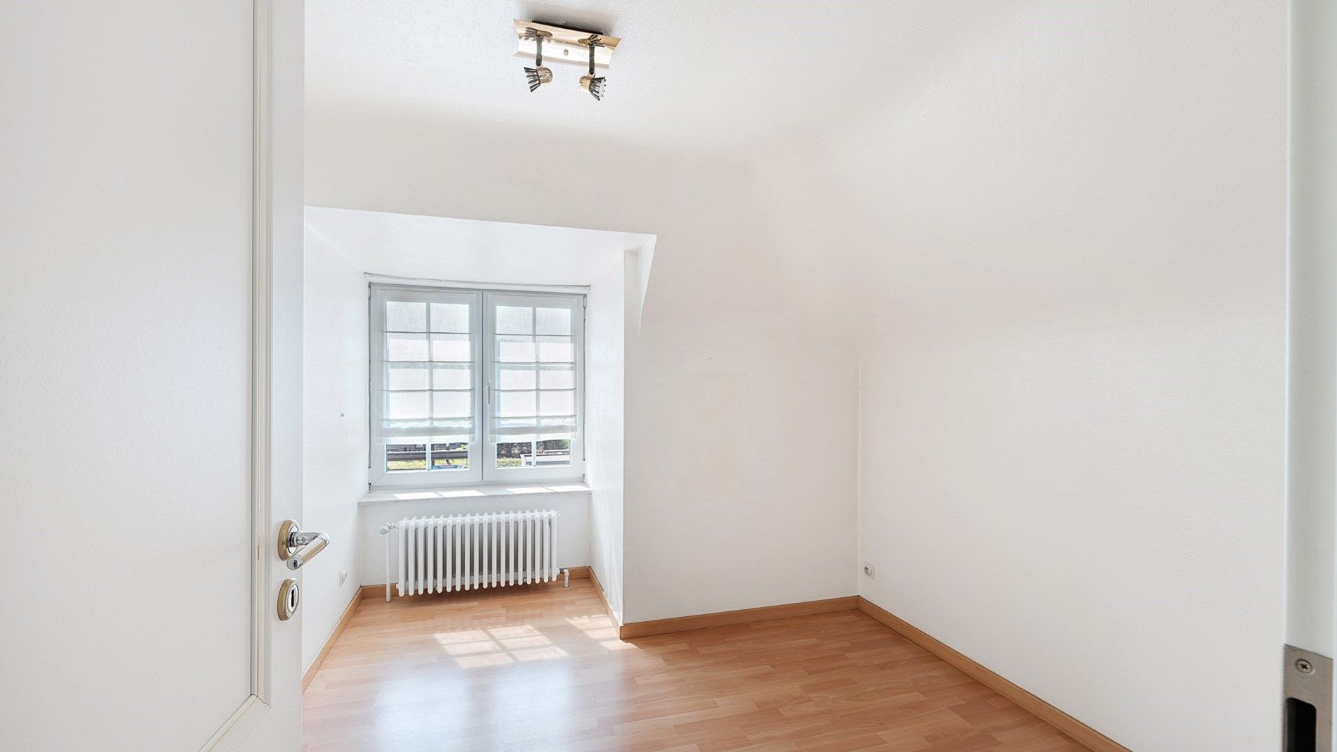 Stevige hoekwoning met 2 garages te Zeebrugge foto 20