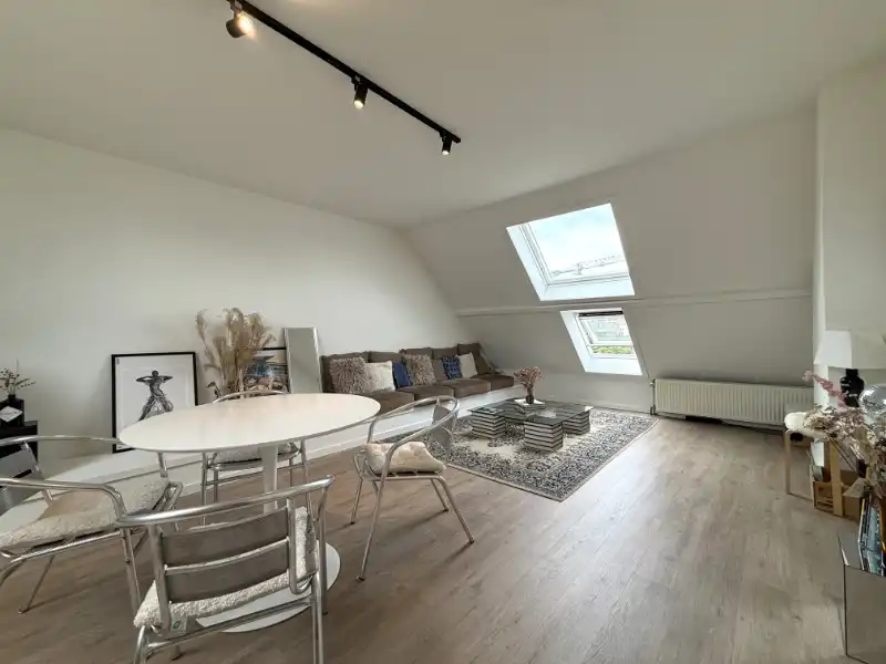 Volledig gerenoveerd dakappartement nabij de Visserij foto 2