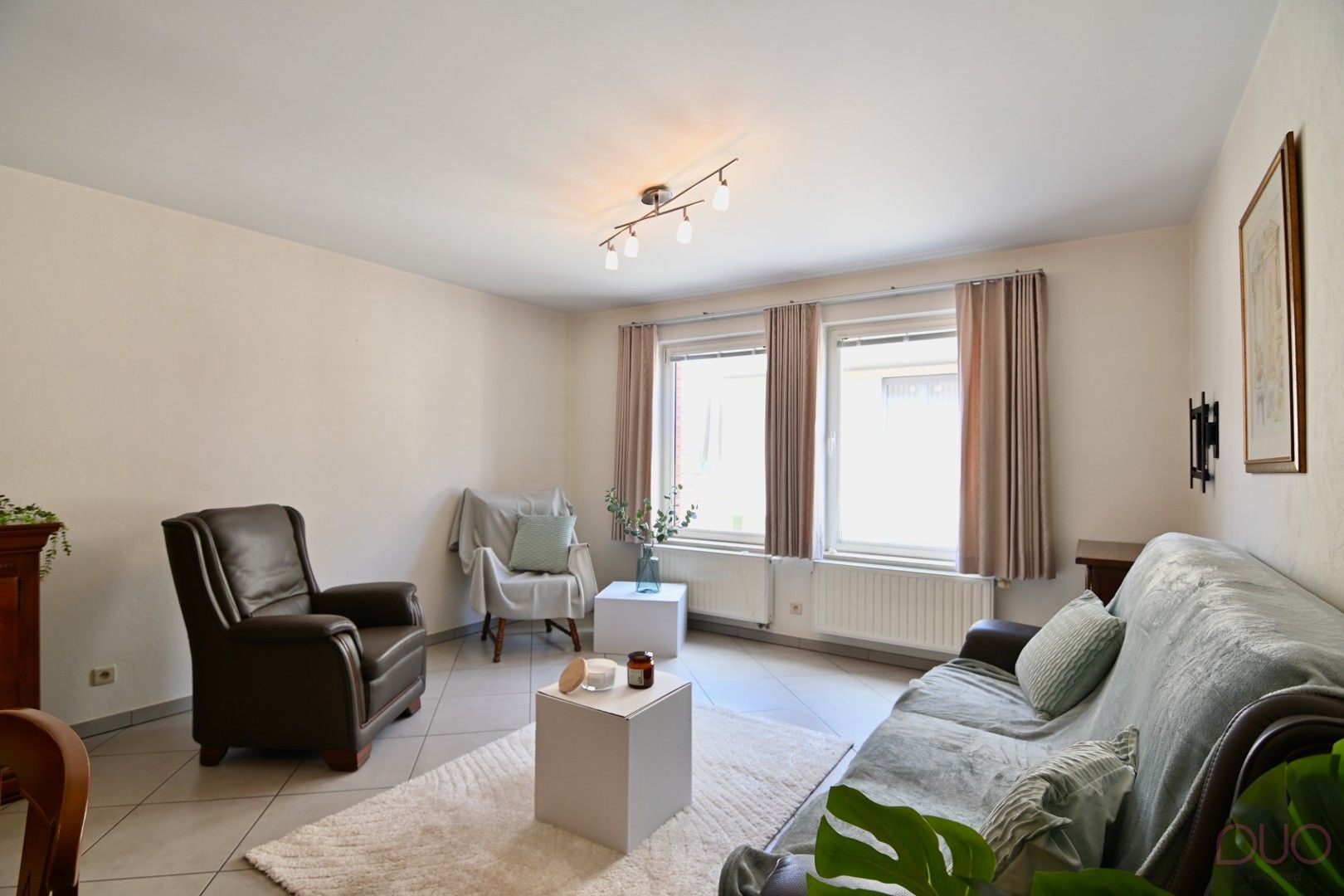 Instapklaar appartement met 2 slaapkamers en autostaanplaats in het stadscentrum van Tongeren-Borgloon (toplocatie inclusief meubels)! foto 11