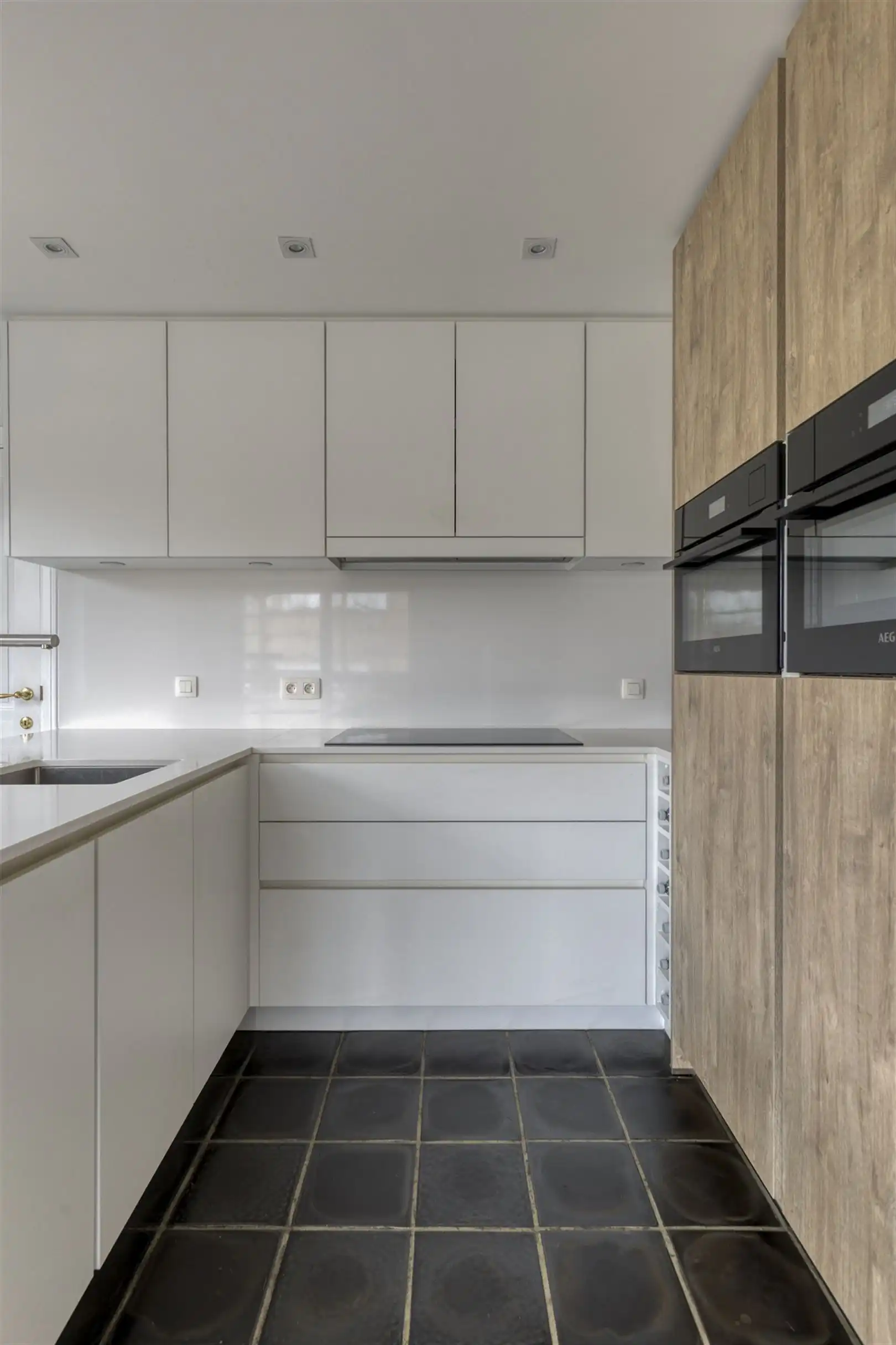 TE KOOP: Prachtige villa op een perceel van 36a48ca te Koersel! foto 13