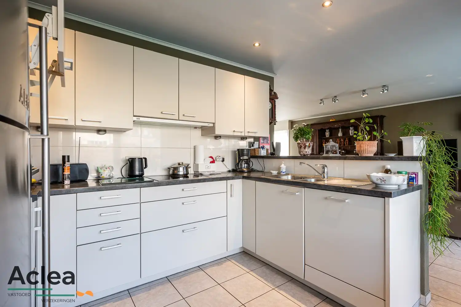 Instapklare vrijstaande woning in rustige woonwijk in Assenede foto 11