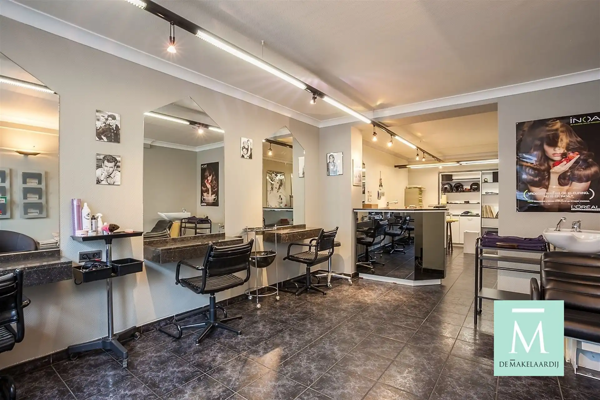 Prachtige handelswoning met overdekte garage nabij de vaart te Mechelen foto 2