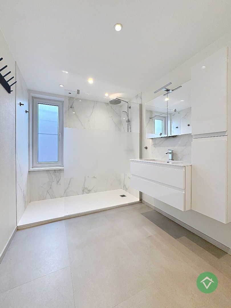 Instapklare woning met 4 slaapkamers te Koekelare foto 11