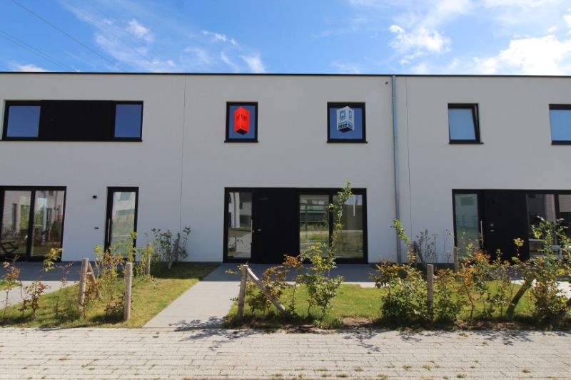 ()=>{if(producerUpdateValueVersion(node),producerAccessed(node),node.value===ERRORED)throw node.error;return node.value} Albert Biesbrouckstraat 48 - 8800 Roeselare