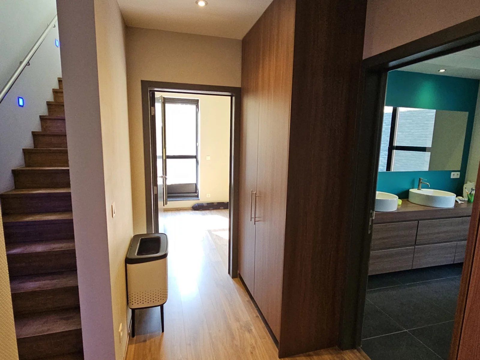 Zeer energiezuinige rustig gelegen woning, binnen de grote ring van Hasselt. foto 11